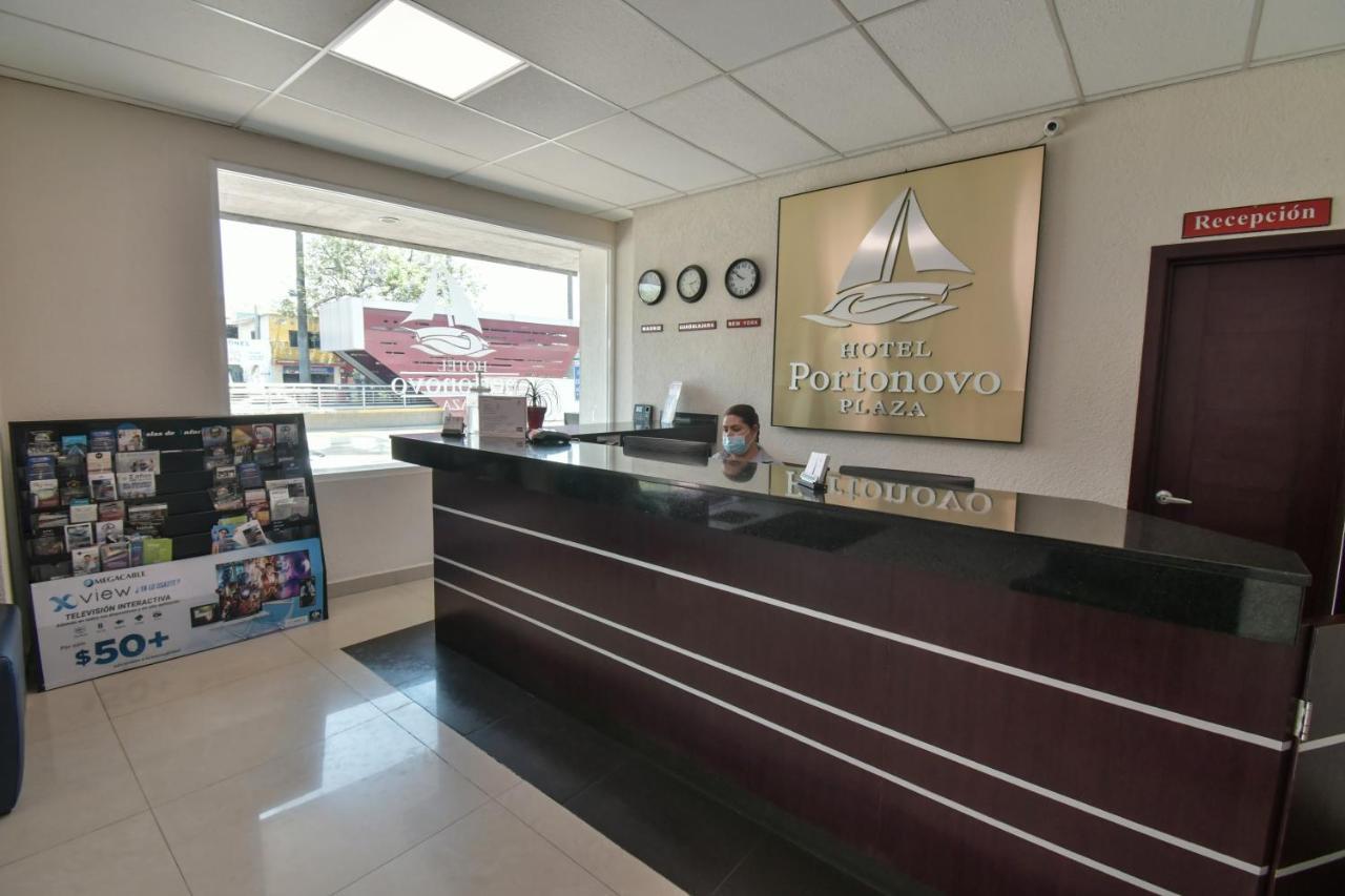 Hotel Portonovo Plaza Centro غوادالاجارا المظهر الخارجي الصورة