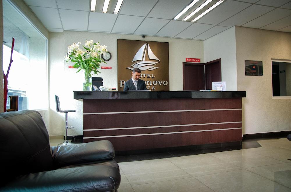 Hotel Portonovo Plaza Centro غوادالاجارا المظهر الخارجي الصورة